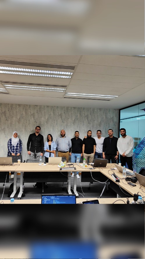 The end of the VTEX IO training session at SQLI office